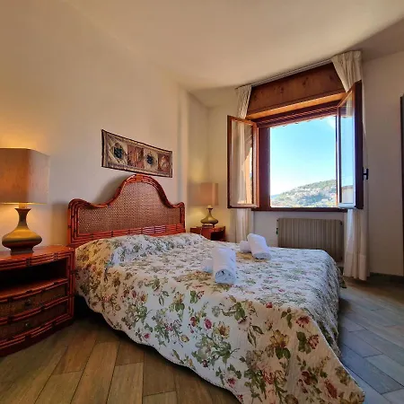 Apartment Via Alberti Terrazza Vista Aperta- Free Parking
